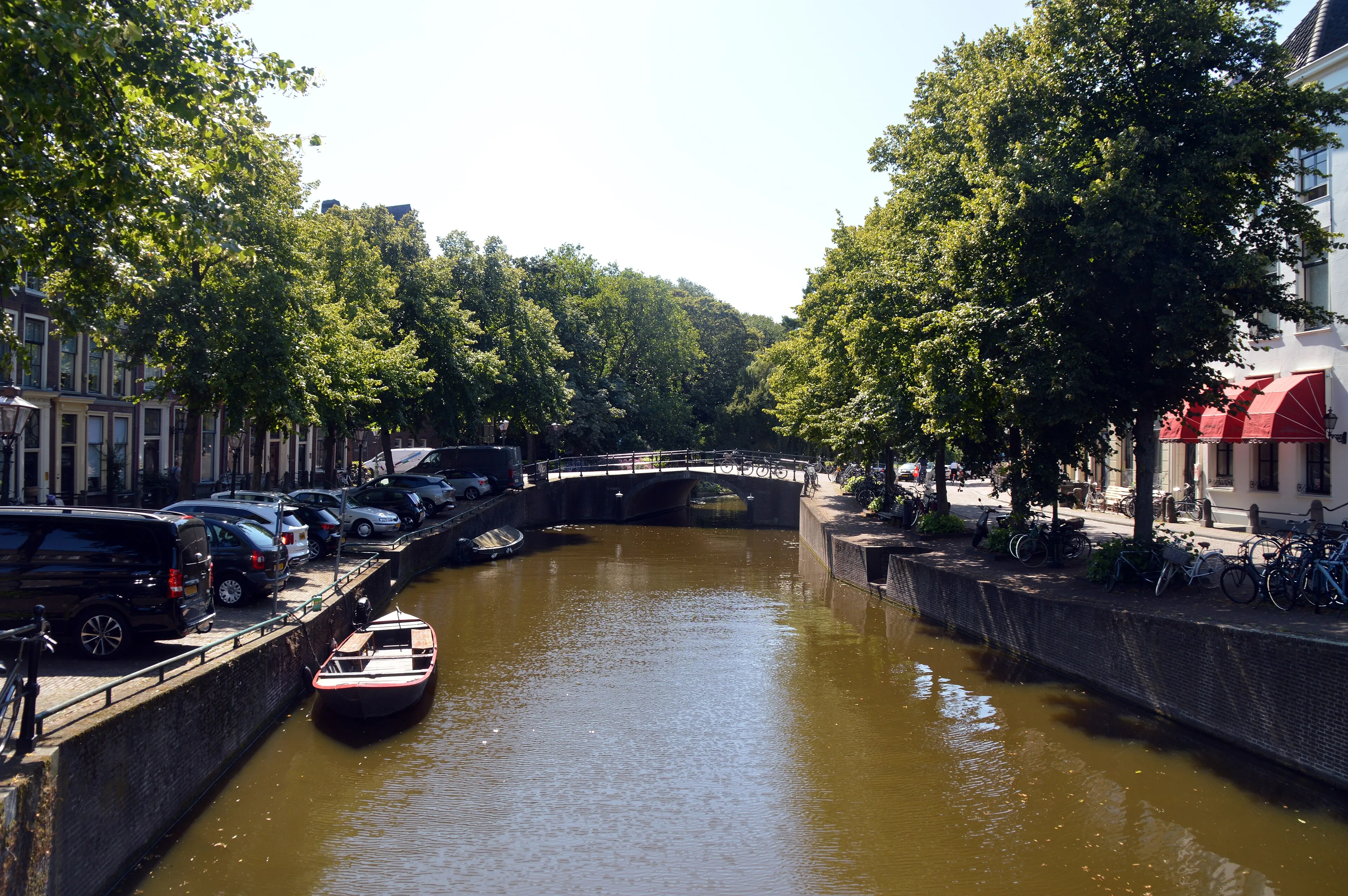 De Breestraat in Leiden aan de gracht